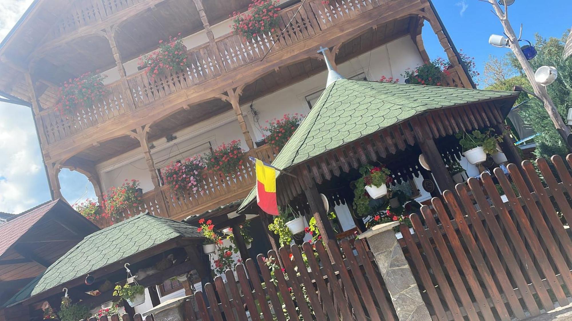 Casa Ionela Petreus Hotel Poienile Izei Luaran gambar